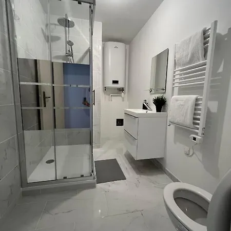 Appartement Convivial Paul Sibra-t2-billard- Wifi-velo
